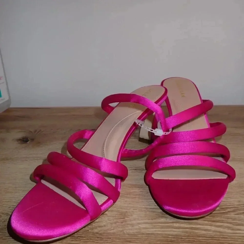Brand New Cole Haan Pink heels size 9.5